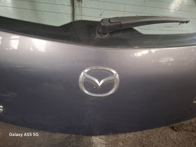 bontott MAZDA 3 Csomagtérajtó (Részeivel)