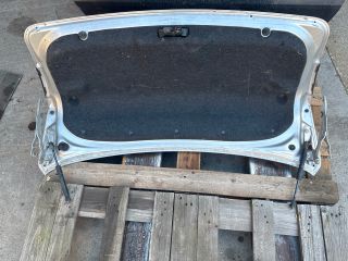 bontott MAZDA 3 Csomagtérajtó (Részeivel)