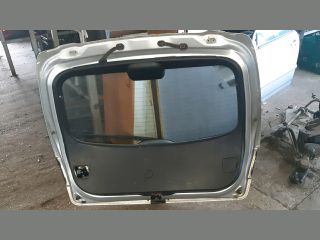 bontott MAZDA 3 Csomagtérajtó (Részeivel)