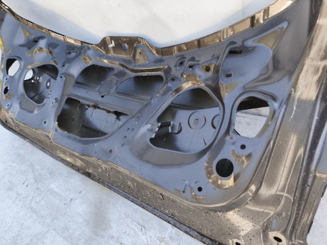 bontott MAZDA 3 Csomagtérajtó (Üres lemez)