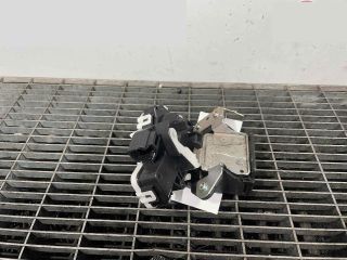 bontott MAZDA 3 Csomagtérajtó Ütköző