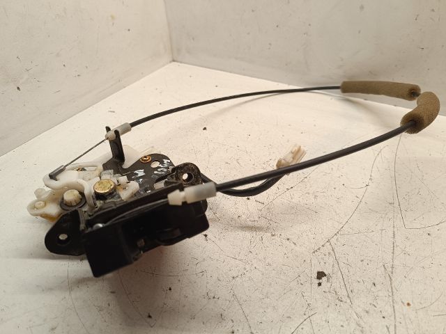 bontott MAZDA 3 Csomagtérajtó Zárszerkezet