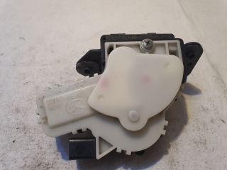 bontott MAZDA 3 Csomagtérajtó Zárszerkezet