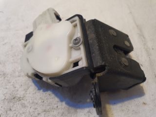 bontott MAZDA 3 Csomagtérajtó Zárszerkezet