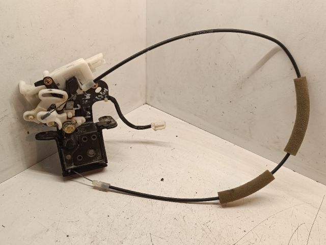 bontott MAZDA 3 Csomagtérajtó Zárszerkezet