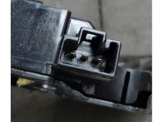 bontott MAZDA 3 Csomagtérajtó Zárszerkezet