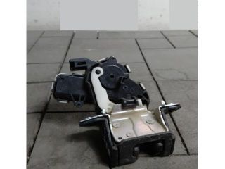 bontott MAZDA 3 Csomagtérajtó Zárszerkezet