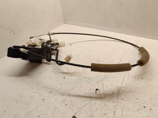 bontott MAZDA 3 Csomagtérajtó Zárszerkezet