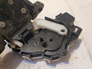 bontott MAZDA 3 Csomagtérajtó Zárszerkezet