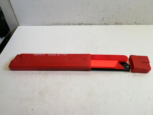 bontott MAZDA 3 Elakadásjelző Háromszög