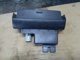 bontott MAZDA 3 Első Hamutartó