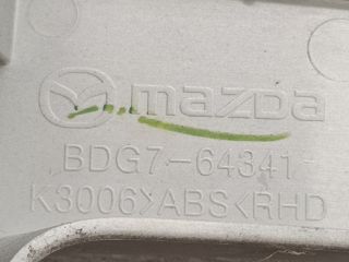 bontott MAZDA 3 Első Hamutartó