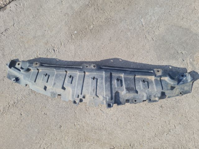 bontott MAZDA 3 Első Lökhárító Alsó (Műanyag)