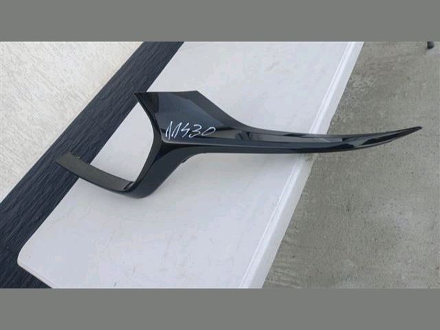 bontott MAZDA 3 Első Lökhárító Díszléc