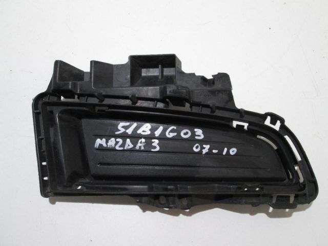 bontott MAZDA 3 Első Lökhárító Jobb Díszrács