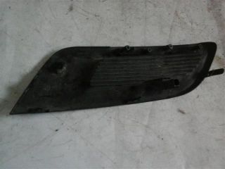 bontott MAZDA 3 Első Lökhárító Jobb Díszrács