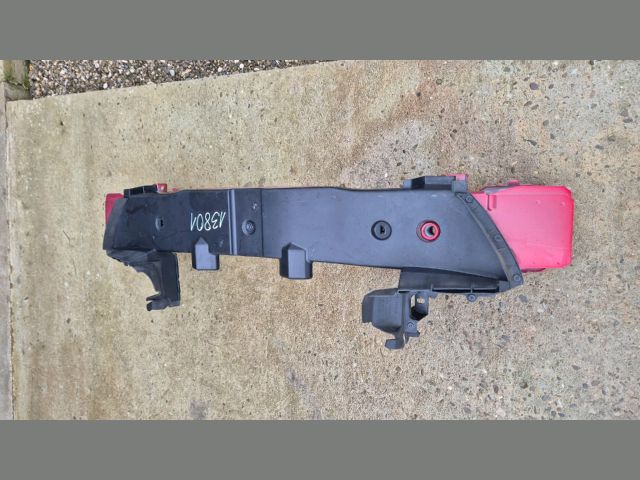 bontott MAZDA 3 Első Lökhárító Merevítő (Fém)