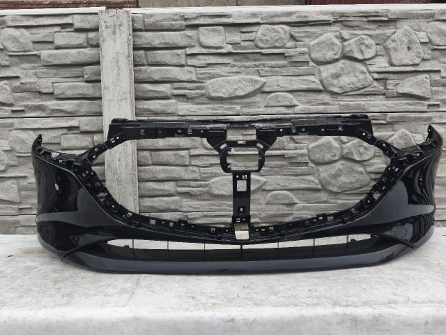 bontott MAZDA 3 Első Lökhárító (Részeivel)