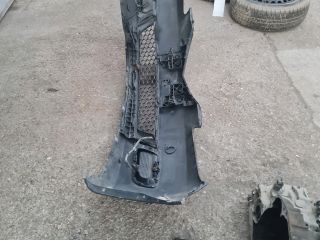 bontott MAZDA 3 Első Lökhárító (Részeivel)