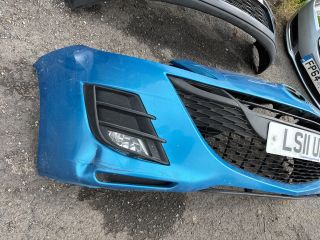 bontott MAZDA 3 Első Lökhárító (Részeivel)