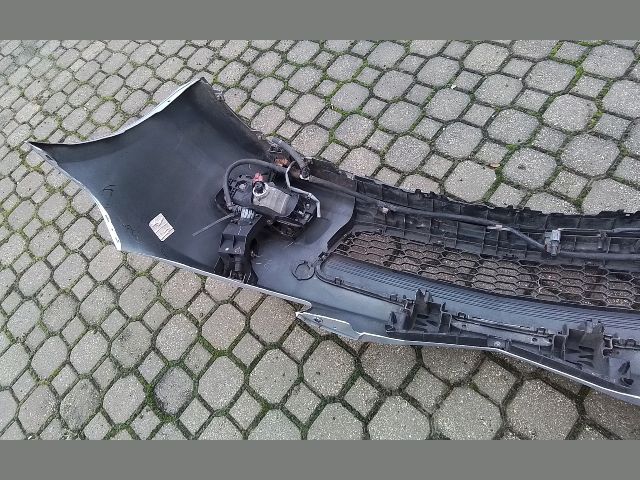 bontott MAZDA 3 Első Lökhárító (Részeivel)