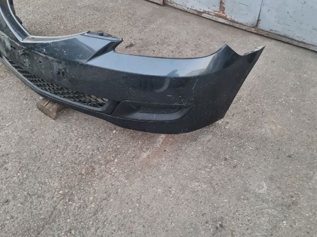 bontott MAZDA 3 Első Lökhárító (Részeivel)