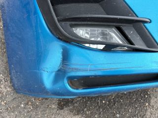 bontott MAZDA 3 Első Lökhárító (Részeivel)