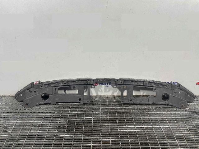 bontott MAZDA 3 Első Lökhárító Tartó Felső