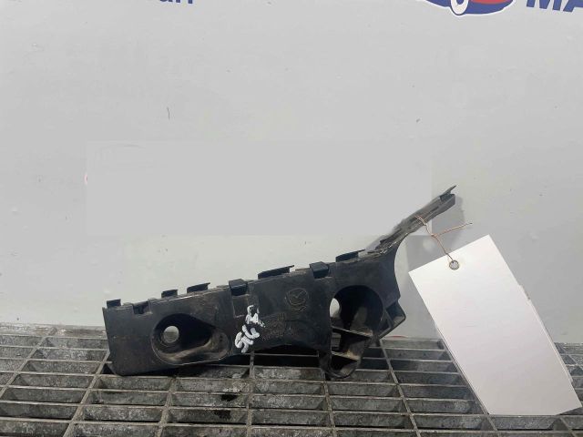 bontott MAZDA 3 Első Lökhárító Tartó Felső