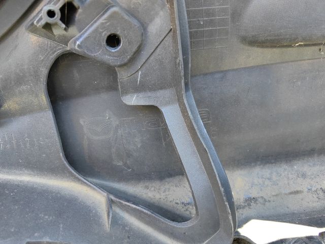 bontott MAZDA 3 Első Lökhárító (Üresen)