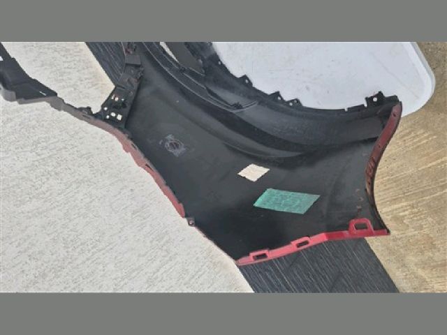 bontott MAZDA 3 Első Lökhárító (Üresen)