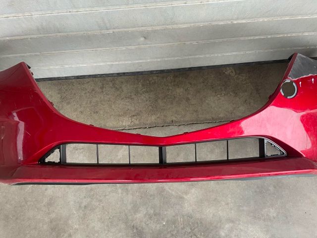 bontott MAZDA 3 Első Lökhárító (Üresen)