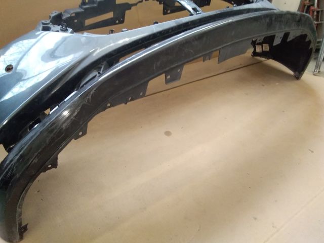 bontott MAZDA 3 Első Lökhárító (Üresen)