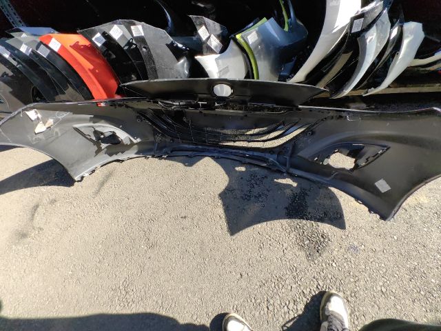 bontott MAZDA 3 Első Lökhárító (Üresen)