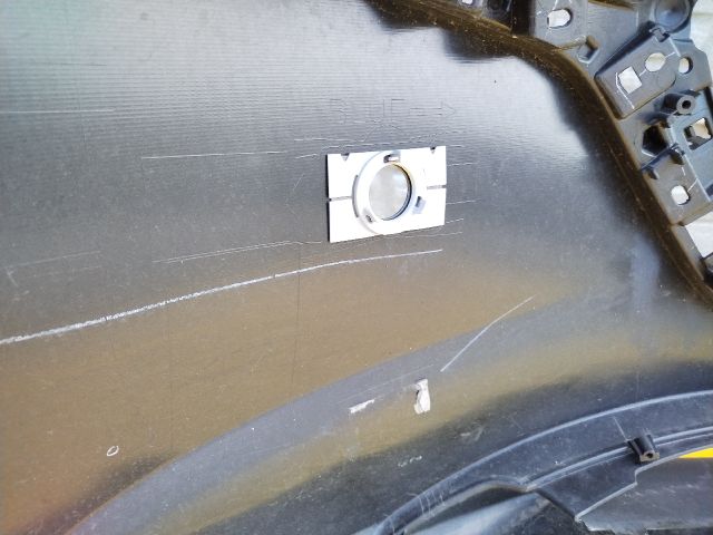 bontott MAZDA 3 Első Lökhárító (Üresen)