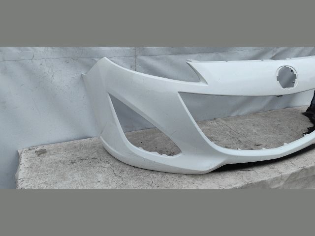 bontott MAZDA 3 Első Lökhárító (Üresen)