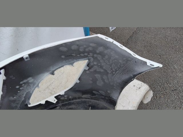 bontott MAZDA 3 Első Lökhárító (Üresen)