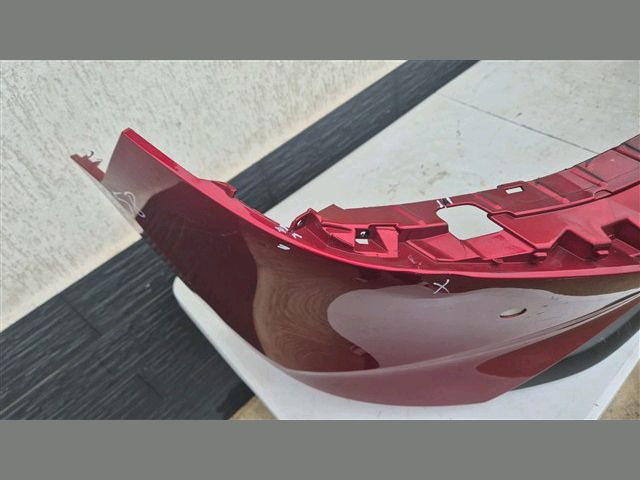 bontott MAZDA 3 Első Lökhárító (Üresen)