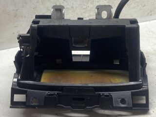 bontott MAZDA 3 Első Tároló Rekesz