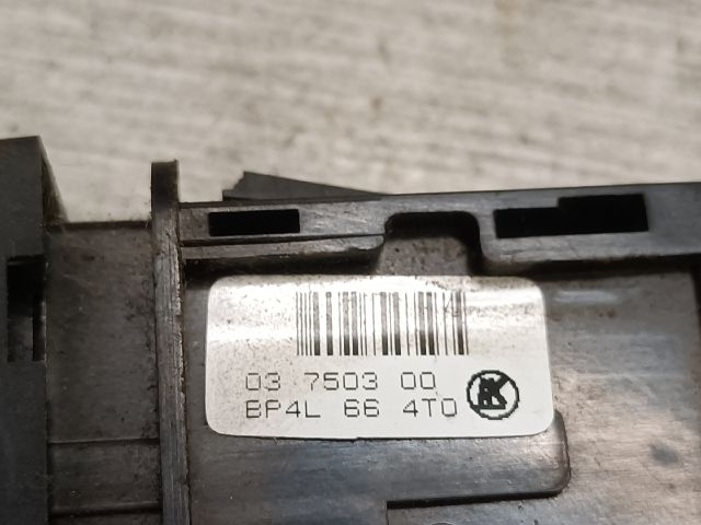 bontott MAZDA 3 ESP Kapcsoló