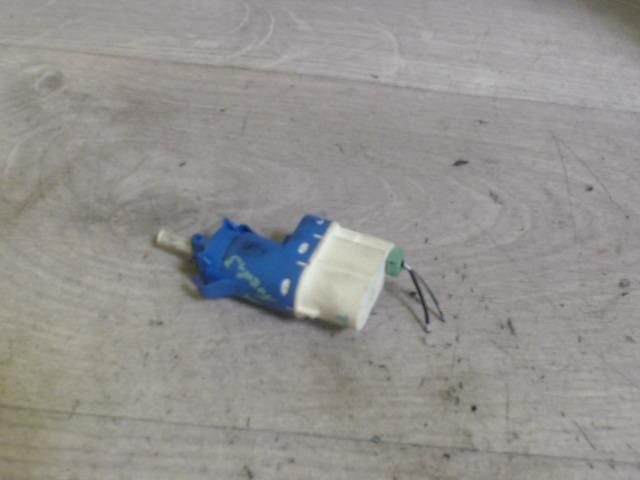 bontott MAZDA 3 Fék Pedál Kapcsoló