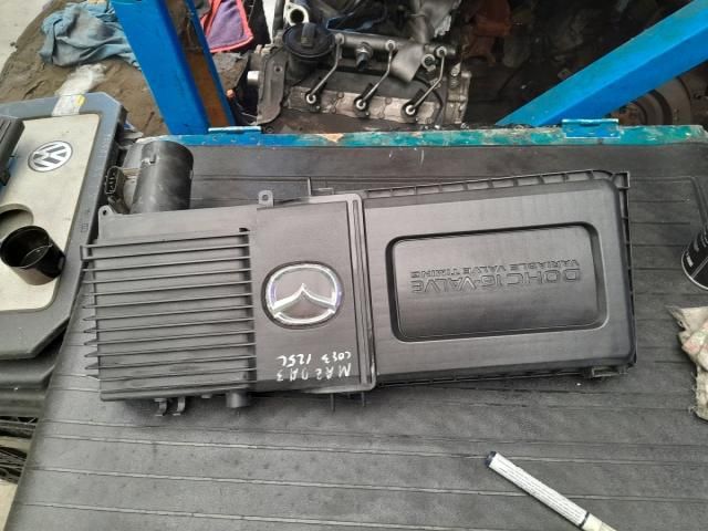 bontott MAZDA 3 Felső Hűtőburkolat