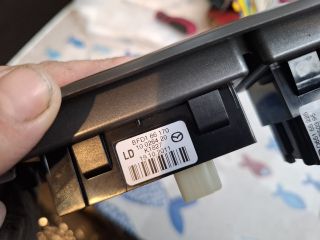 bontott MAZDA 3 Fényszórómagasság Állító Kapcsoló