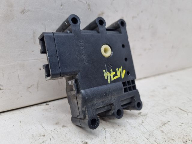 bontott MAZDA 3 Fűtés Állító Motor