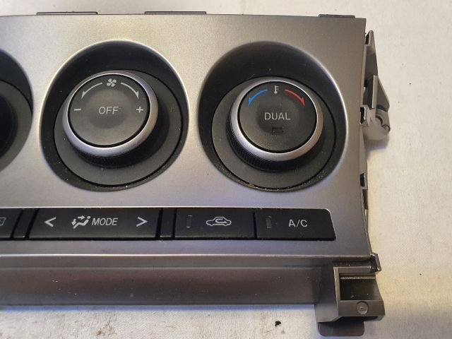 bontott MAZDA 3 Fűtéskapcsoló (digit klímás)