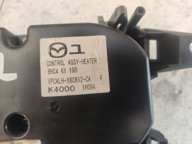 bontott MAZDA 3 Fűtéskapcsoló (digit klímás)