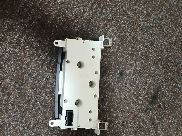 bontott MAZDA 3 Fűtéskapcsoló (digit klímás)