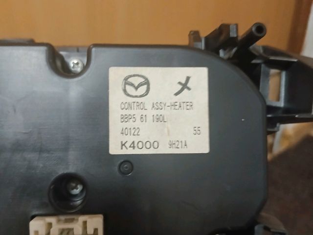 bontott MAZDA 3 Fűtéskapcsoló (digit klímás)