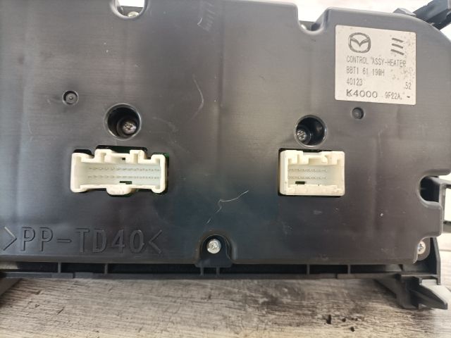 bontott MAZDA 3 Fűtéskapcsoló (manuális klímás)