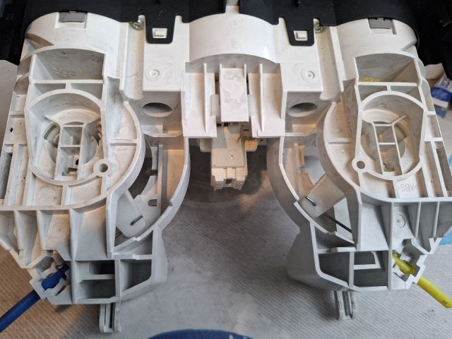 bontott MAZDA 3 Fűtéskapcsoló